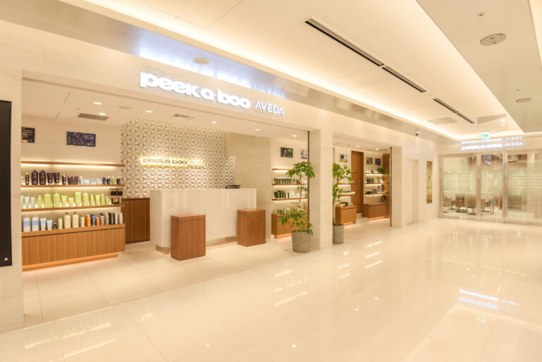 PEEK-A-BOO 美容室 オフィシャルサイト PEEK-A-BOO AVEDA GINZA SIX