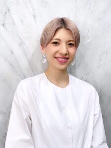 Staff Peek A Boo オフィシャルサイト