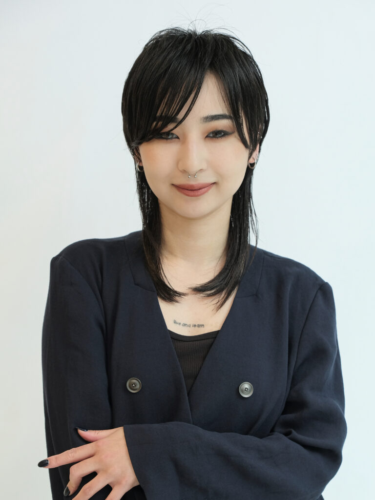 PEEK-A-BOO 美容室 オフィシャルサイト NEWoMan新宿店 髙﨑 葵